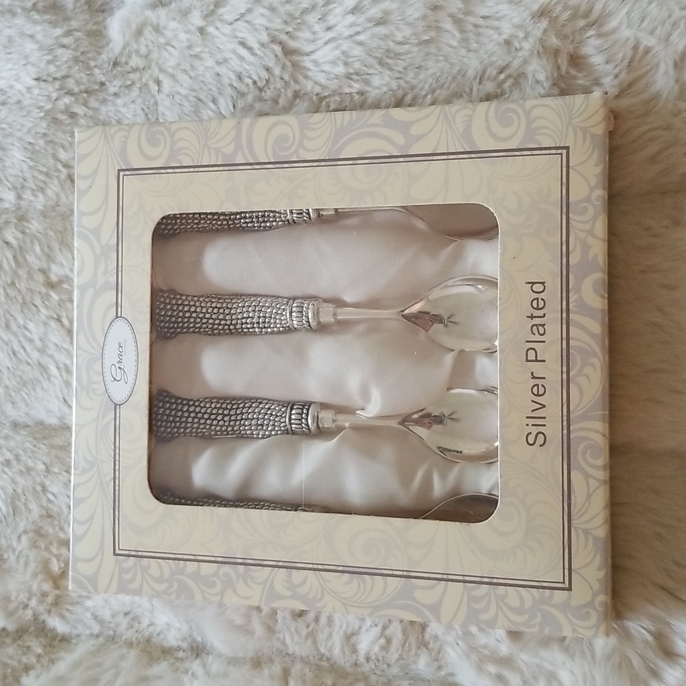 4 Piece Silver Plated Teaspoons for Coffee Cocoa Bar